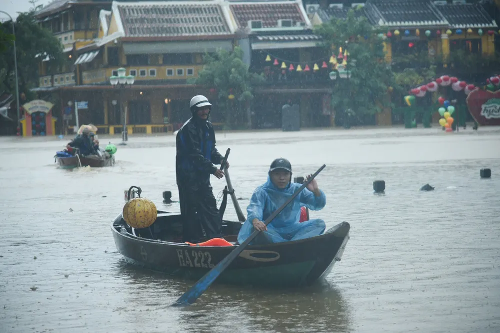 ​ເມືອງ​ເກົ່າ​ໂຮ້ຍອານ​ຖືກ​ນ້ຳ​ຖ້ວມ