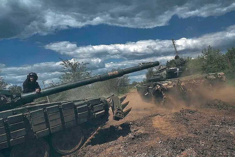 5-him-the-war-zone.jpg