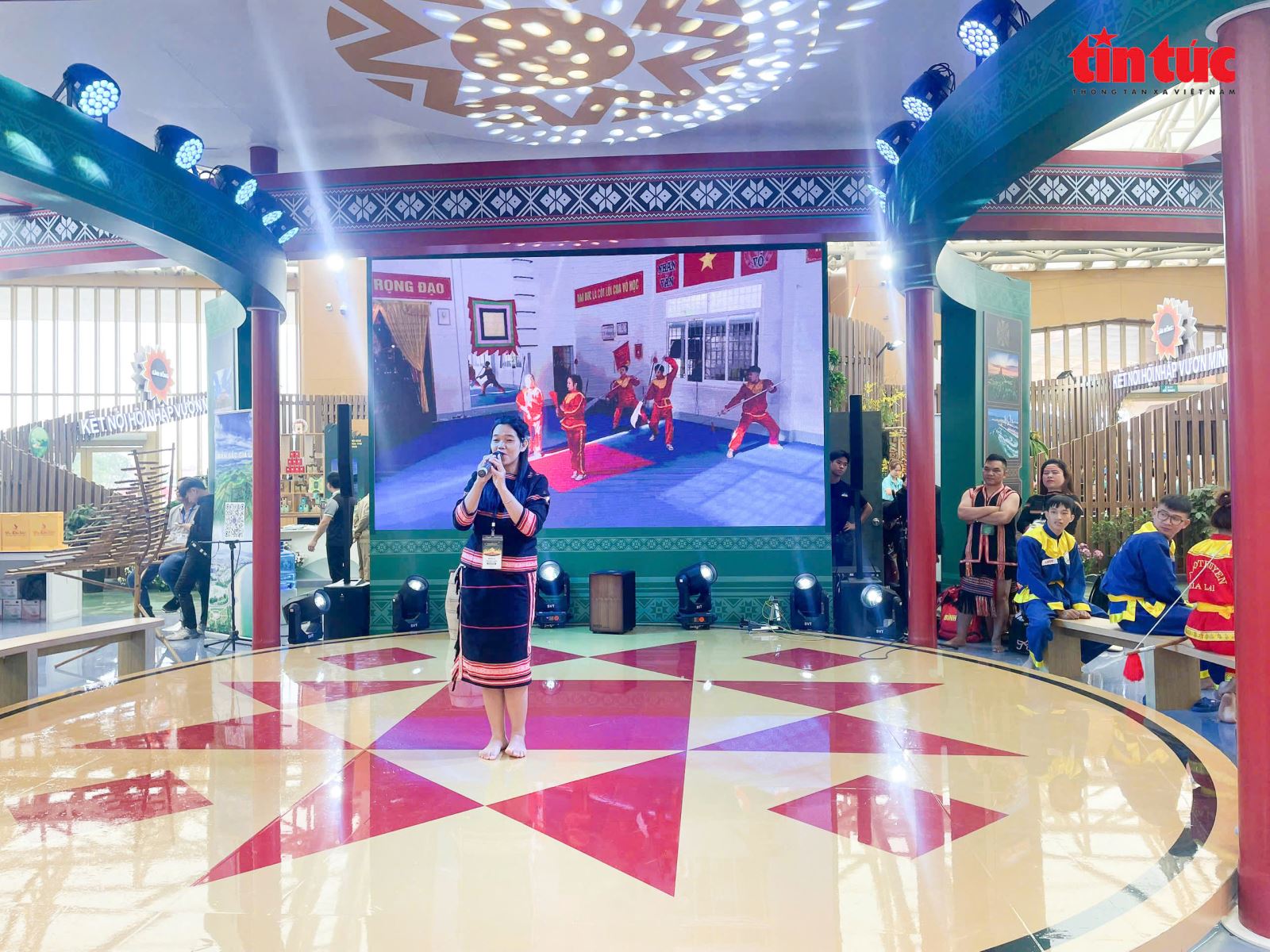 Keterangan foto