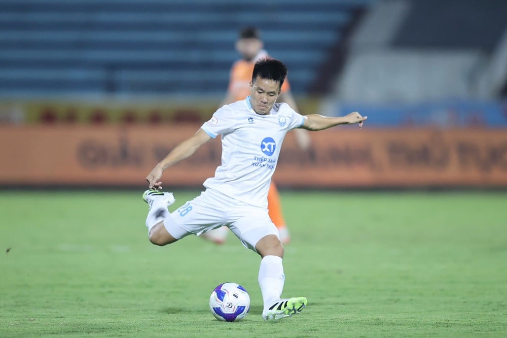Nam Dinh vs Da Nang.jpg