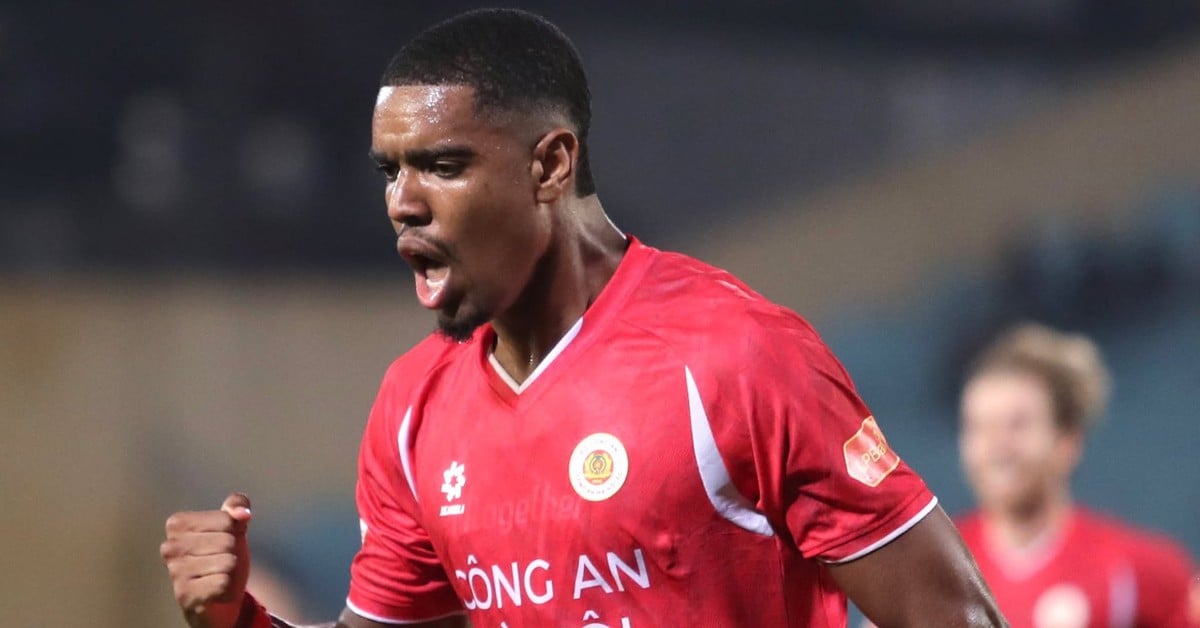 Lê Văn Đô bị thẻ đỏ vì đánh nguội, CAHN vẫn giành chiến thắng để vươn lên nhì bảng