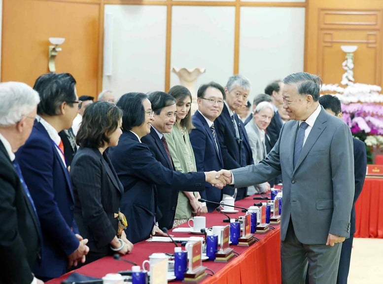 Giáo sư Trần Văn Thọ: Việt Nam có thể tăng trưởng 2 con số- Ảnh 1. Giáo sư Trần Văn Thọ: Việt Nam có thể tăng trưởng 2 con số- Ảnh 1.