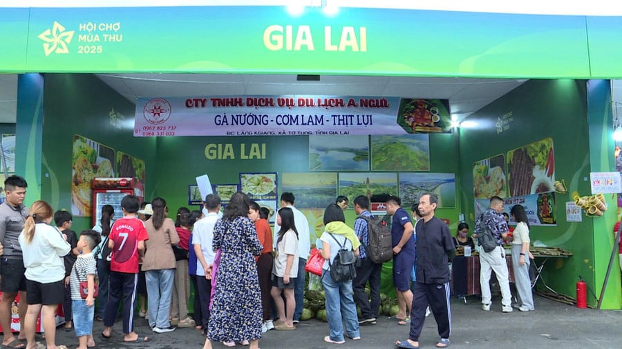 gian-hang-am-thuc-tinh-gia-lai-tai-hoi-cho-mua-thu-nam-2025.jpg