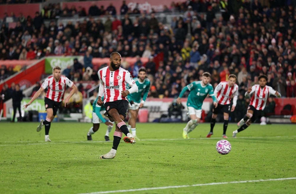 Crítica da partida Grimsby Town x Brentford, 2h45, 29 de outubro: Adeus ao matador de demônios - foto 2