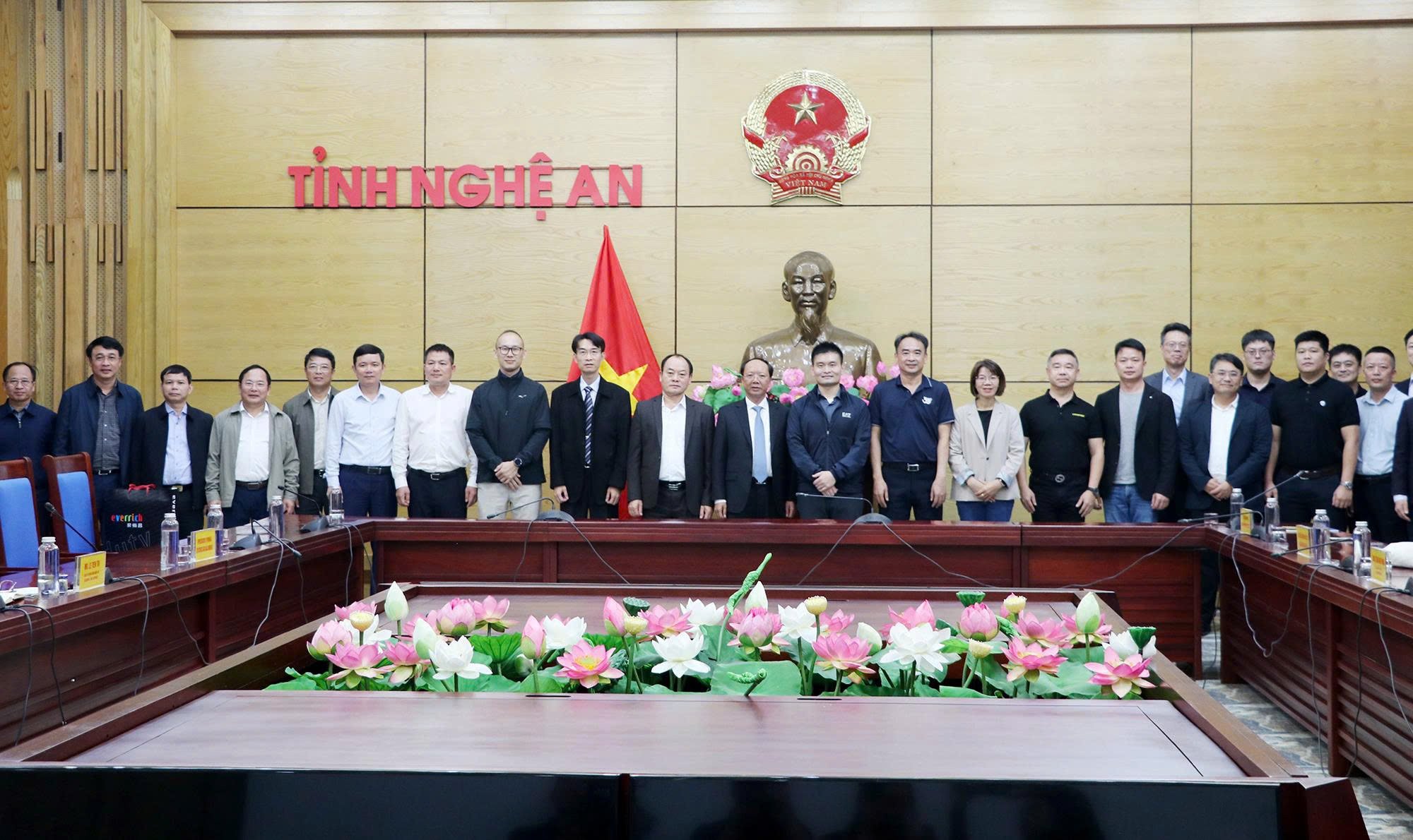 ພາສາອັງກິດ: ຂ່າວ