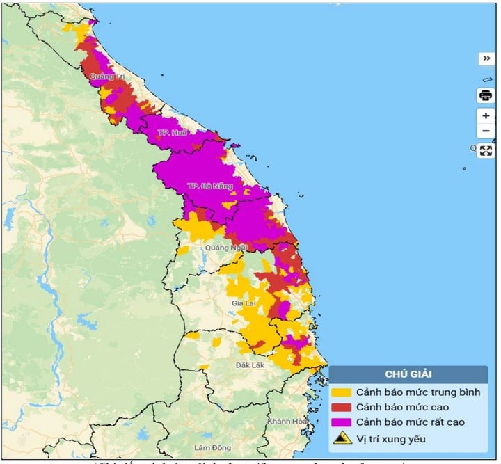 Harta riscului de inundații fulgerătoare și alunecări de teren în zonele respective. (Sursa: NCHMF)