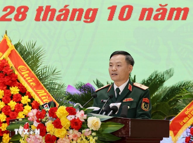ttxvn-2810-chu-tich-nuoc-quan-khu-3-14.jpg