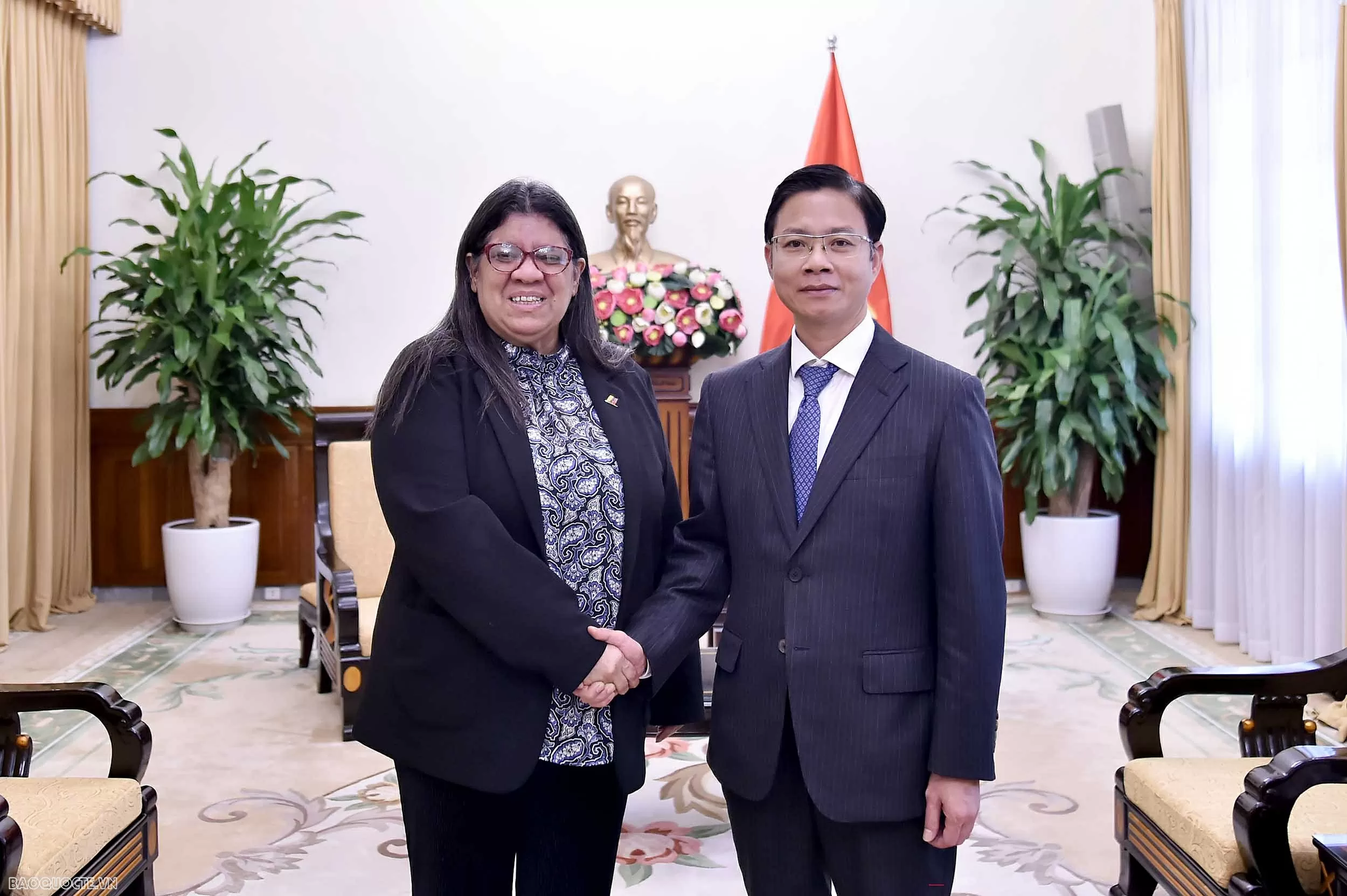 Biträdande utrikesminister Ngo Le Van tog emot Venezuelas biträdande utrikesminister Thứ trưởng Ngoại giao Ngô Lê Văn tiếp Thứ trưởng Ngoại giao Venezuela