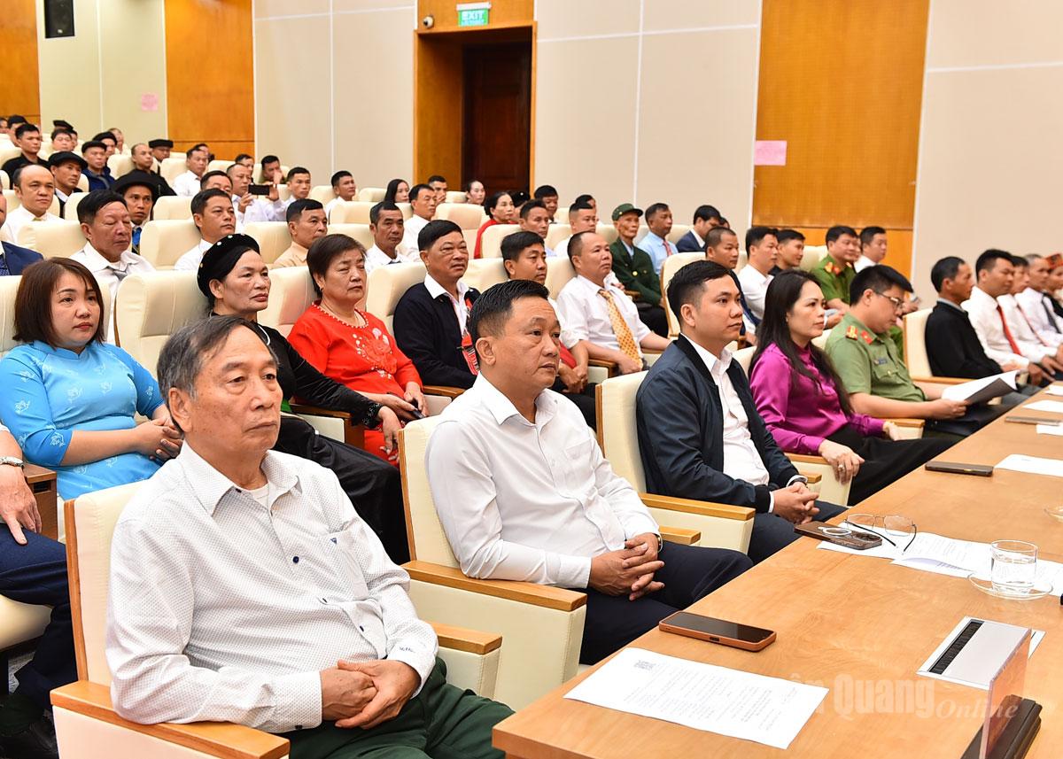 Các đại biểu dự hội nghị.