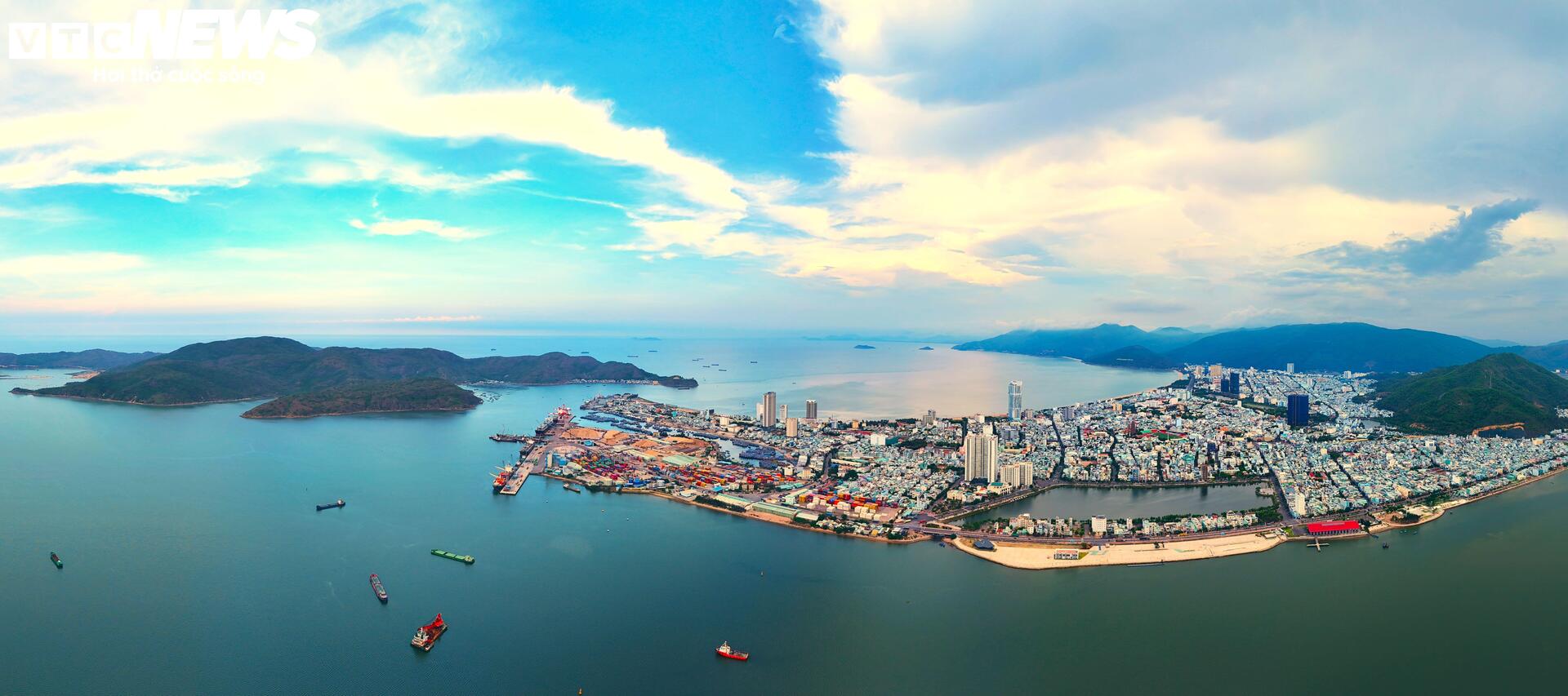 Urmăriți cum orașul de coastă al Vietnamului devine una dintre destinațiile de top ale lumii în 2026 - 22