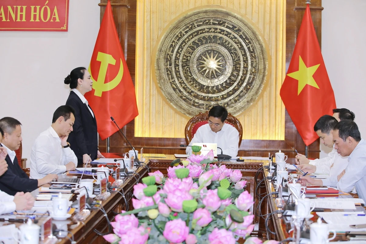A Thanh Hoa Tartományi Párt Állandó Bizottsága együttműködik a Northern Power Corporationnel