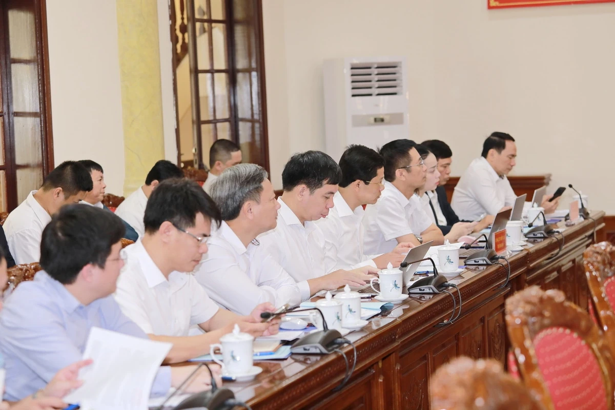 A Thanh Hoa Tartományi Párt Állandó Bizottsága együttműködik a Northern Power Corporationnel