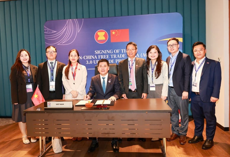 Undertecknande av protokollet för att uppgradera frihandelsavtalet mellan ASEAN och Kina - Foto 2.