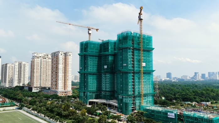 Phu Long, Essensia Sky'ın zirvesine çıktı -  Phú Long cất nóc Essensia Sky - Khi “biểu tượng sống xanh, sức khỏe” vươn mình tại Nam Sài Gòn - Ảnh 5.