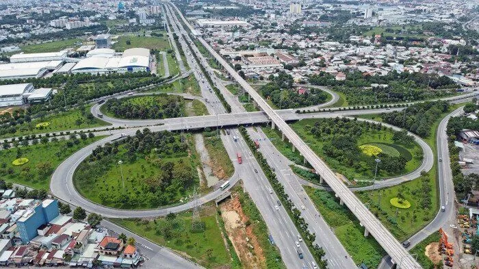 הו צ'י מין סיטי - הכביש המהיר טרונג לוונג