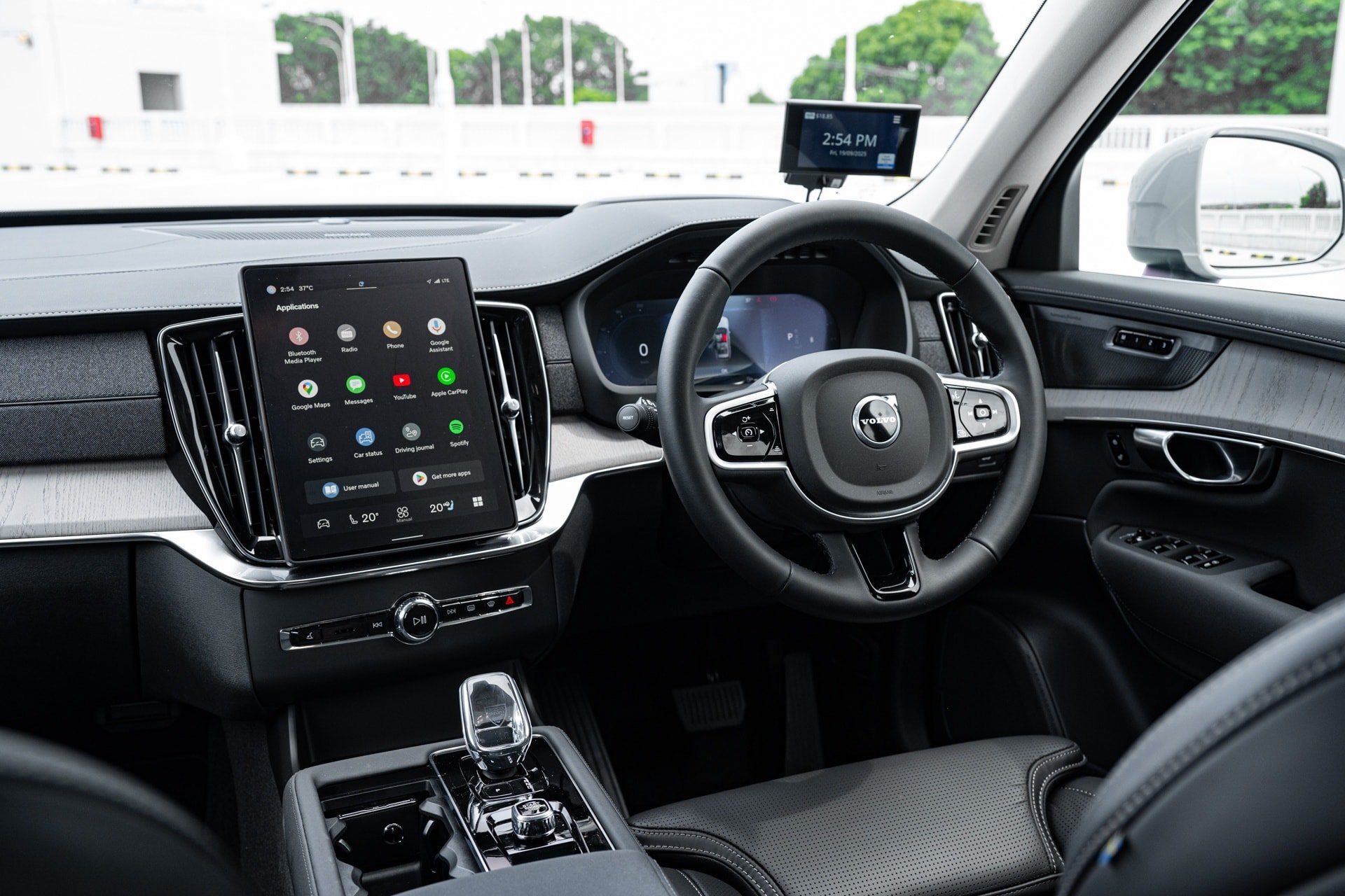 volvo, xc90, Сінгапур, volvo xc90, phev, гібрид із підзарядкою, м'який гібрид, mhev, позашляховик, скандинавська Велика Британія 6