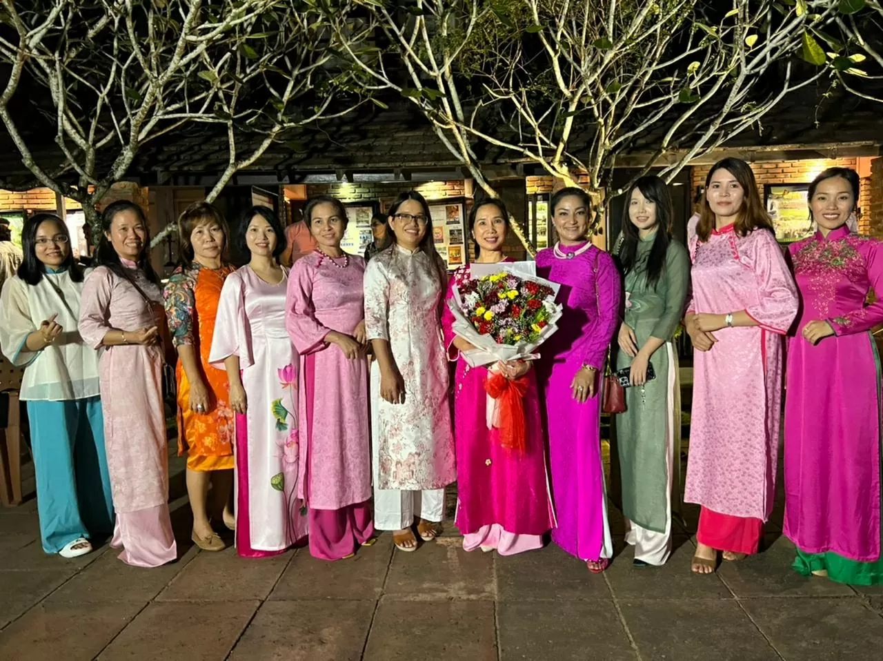 Vietnam-Sri Lankas tekulturutbyte: Spridning av värderingar som sofistikering och vänskap Giao lưu văn hoá trà Việt Nam-Sri Lanka: Lan toả những giá trị tinh tế và hữu nghị