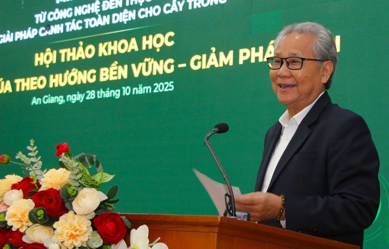 Loc Troi urychluje inovace a vytváří zelené zemědělské hodnotové řetězce z Mini Expo 2025 - Foto 2. Lộc Trời tăng tốc đổi mới, kiến tạo chuỗi giá trị nông nghiệp xanh từ Mini Expo 2025- Ảnh 2.