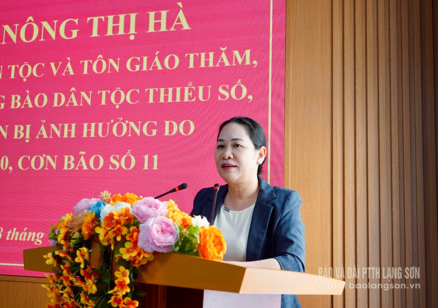 La camarade Nong Thi Ha, vice-ministre des minorités ethniques et des religions, a pris la parole lors du programme.