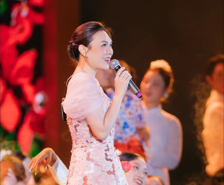 Mỹ Tâm - Ảnh 1.