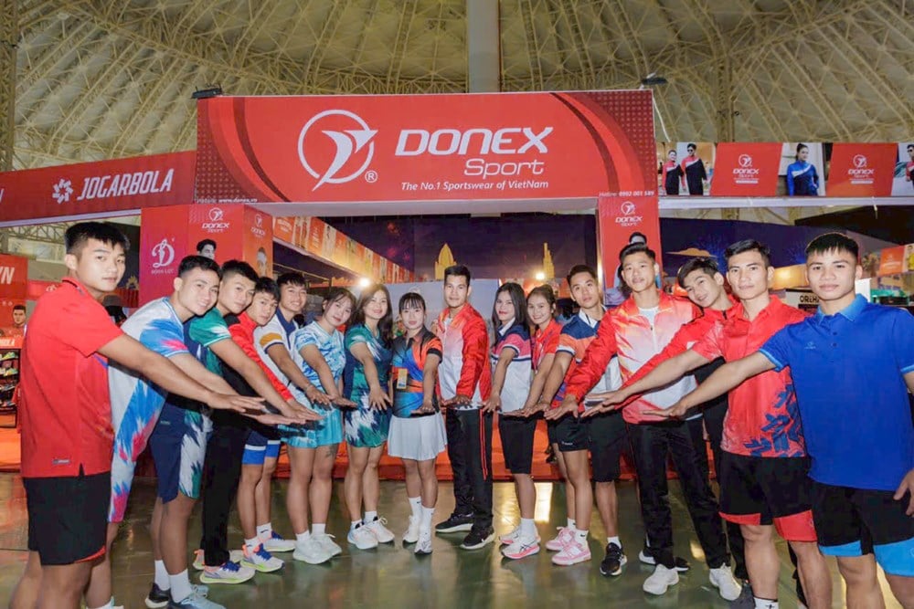 ບັນດານັກກິລາຫວຽດນາມສ່ອງແສງຢູ່ງານຕະຫຼາດນັດລະດູໃບໄມ້ປົ່ງປີ 2025 - ຮູບທີ 3