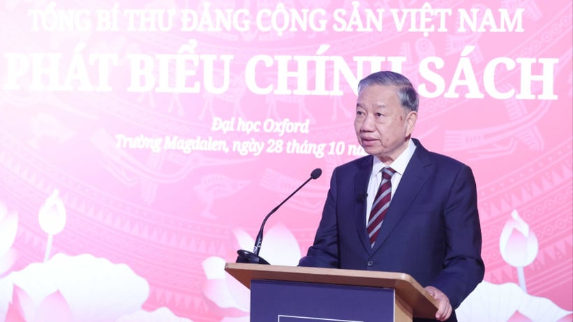 Secretarul general To Lam susține un discurs politic la Universitatea Oxford. Foto: Thong Nhat – VNA