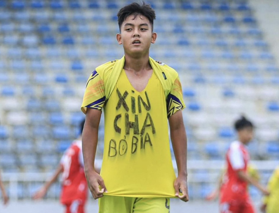 'براہ کرم بیئر چھوڑ دیں' - تصویر 1۔ ‘Xin cha bỏ bia’- Ảnh 1.