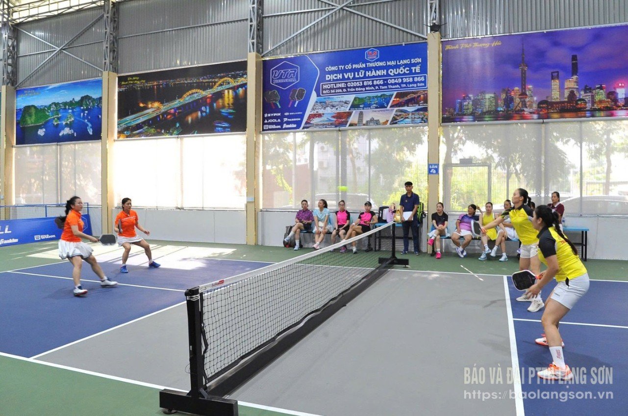 Đoàn viên, người lao động tham gia Giải Pickleball trong công nhân, viên chức, lao động tỉnh Lạng Sơn lần II năm 2025