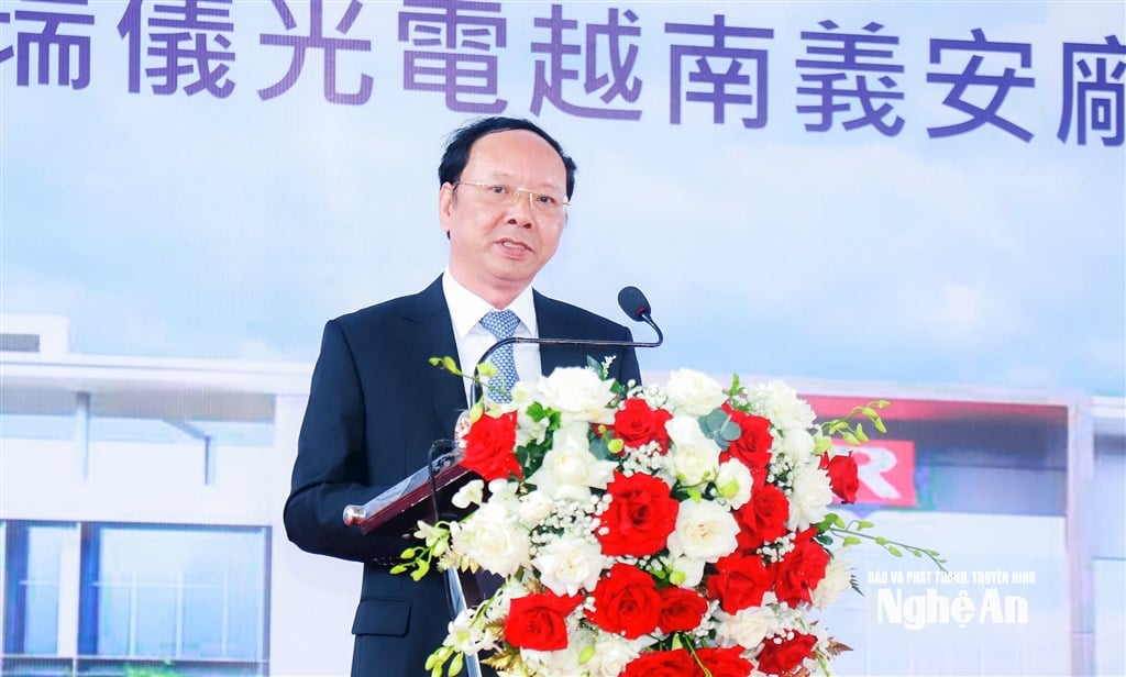 انگریزی: خبر