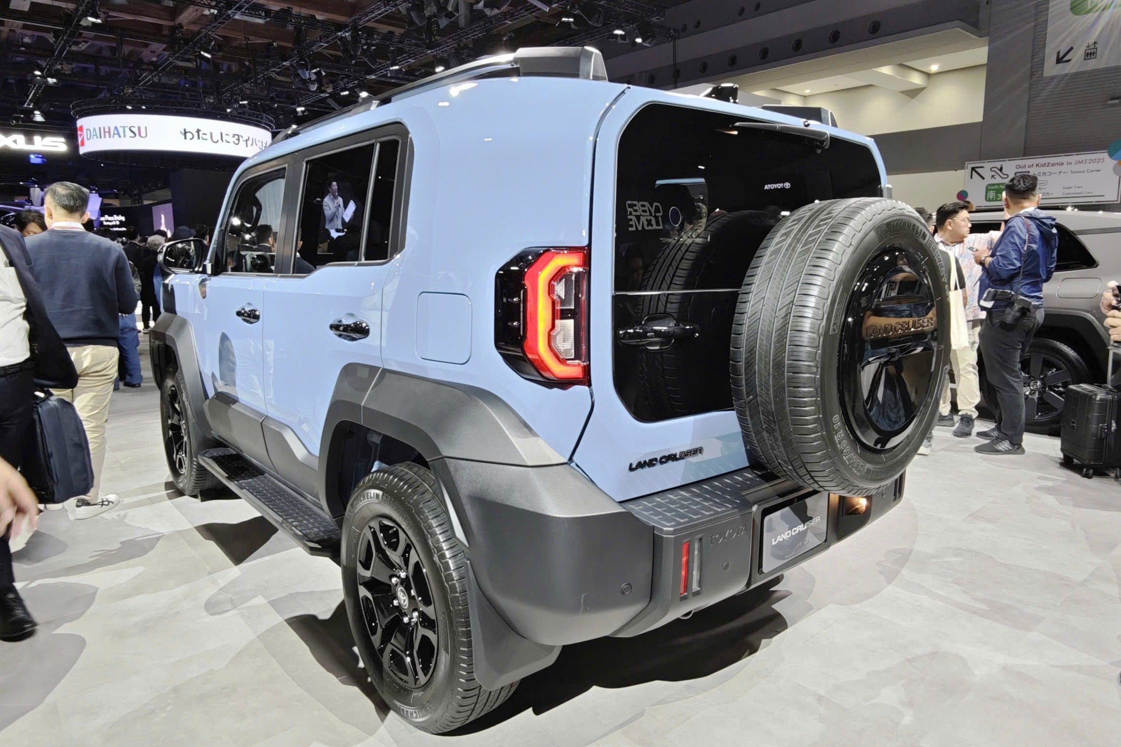 Toyota Land Cruiser FJ brat 4