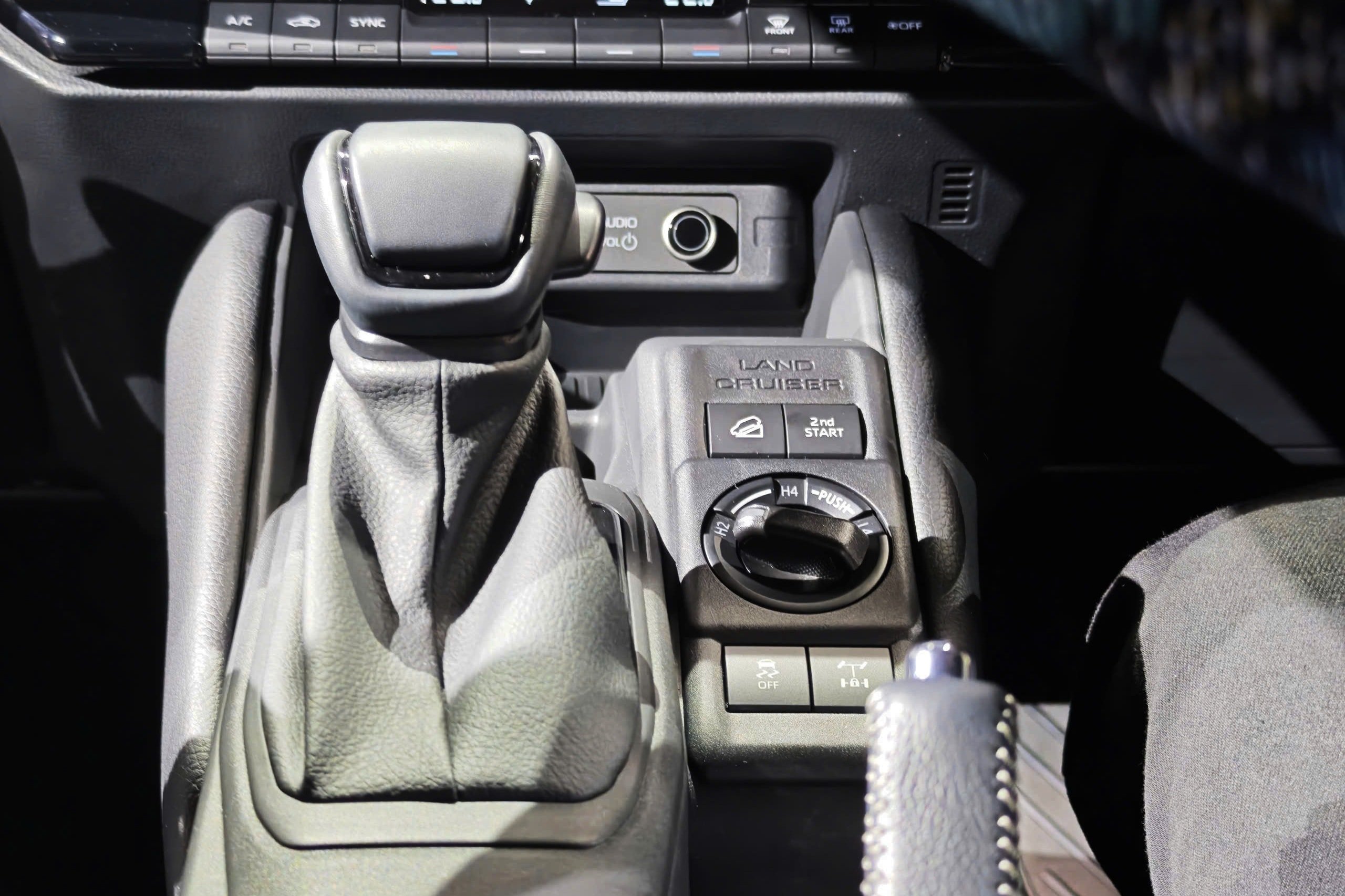 Toyota Land Cruiser FJ brat 12