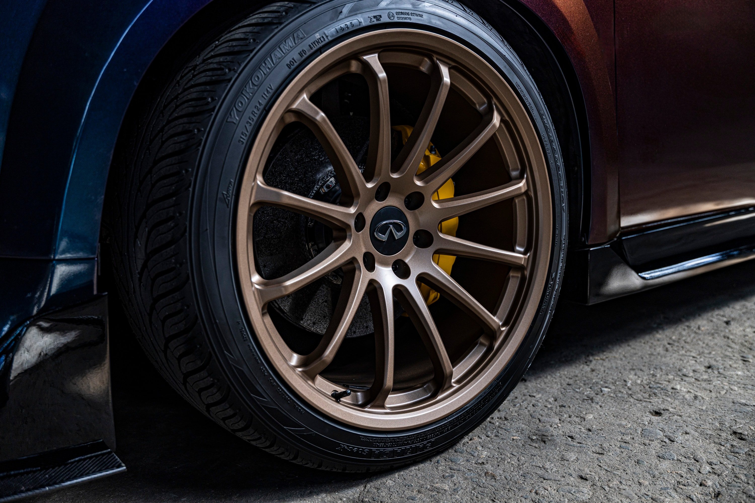 شاسیبلند، سوپراسپرت، نیسان، نیسان جیتی-آر، جیتی-آر، اینفینیتی، اینفینیتی کیوایکس۸۰، کیوایکس۸۰، تصویر ۵ از مشخصات آر کیوایکس۸۰