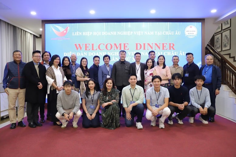 Vietnamese businesses in the EU: Solidarity, development, and returning to the roots - Photo 1.