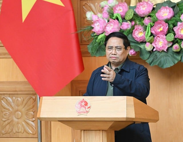 នាយករដ្ឋមន្ត្រីបើកកិច្ចប្រជុំបន្ទាន់ស្តីពីការឆ្លើយតបនិងជំនះលើផលវិបាកនៃគ្រោះទឹកជំនន់នៅភូមិភាគកណ្តាល - រូបថត ១.