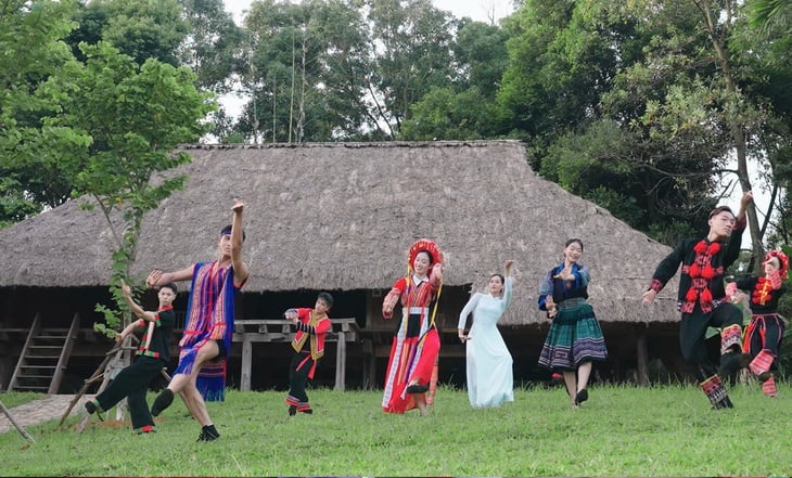 Vietnams dansekunstnerforening har en stor drøm: å lage danser for alle vietnamesere - Bilde 1. Dân vũ - Ảnh 1.