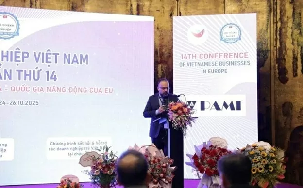 Det 14:e Vietnam Business Forum i Europa Diễn đàn doanh nghiệp Việt Nam tại châu Âu lần thứ 14