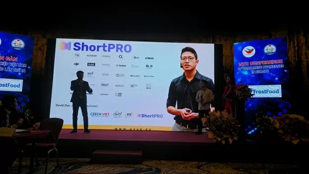 Det 14:e Vietnam Business Forum i Europa Diễn đàn doanh nghiệp Việt Nam tại châu Âu lần thứ 14