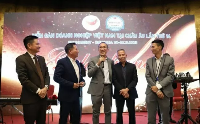 Det 14:e Vietnam Business Forum i Europa Diễn đàn doanh nghiệp Việt Nam tại châu Âu lần thứ 14