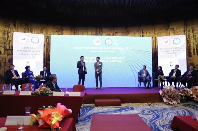 Det 14:e Vietnam Business Forum i Europa Diễn đàn doanh nghiệp Việt Nam tại châu Âu lần thứ 14