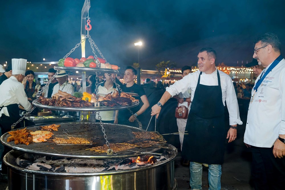 ງານຕະຫຼາດນັດລະດູໃບໄມ້ຫຼົ່ນຄັ້ງທຳອິດ - ປີ 2025: ອາຫານ