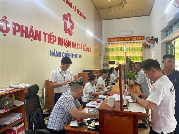 Nghệ An đẩy mạnh thực hiện Kế hoạch 02 của Ban Chỉ đạo Trung ương, tạo bứt phá trong chuyển đổi số chính quyền hai cấp- Ảnh 2. Nghệ An đẩy mạnh thực hiện Kế hoạch 02 của Ban Chỉ đạo Trung ương, tạo bứt phá trong chuyển đổi số chính quyền hai cấp- Ảnh 2.