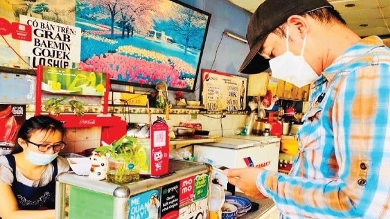 Små butiker i Ho Chi Minh-staden använder alla kontantlösa betalningar.