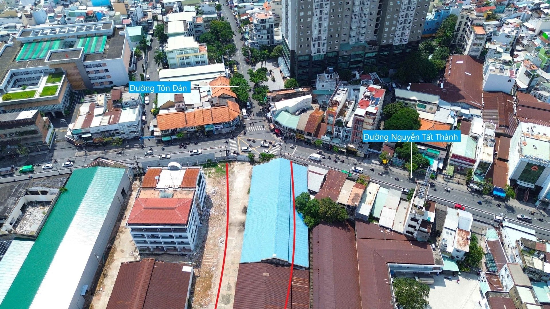 منطقهای که قرار است پل Thu Thiem 3 در آن ساخته شود، در حال حاضر مملو از کارخانهها و تأسیسات است.