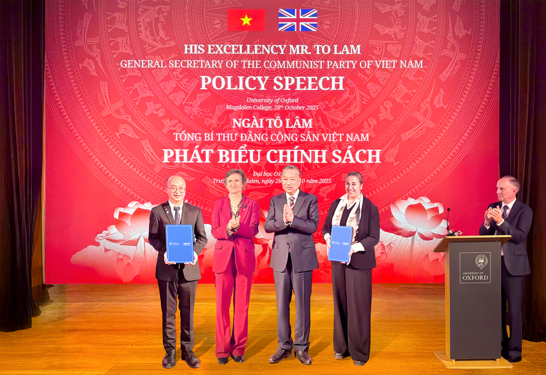 Науково-дослідний інститут Там Ань та Оксфордський університет співпрацюють у сфері навчання, досліджень та медичних інновацій - Фото 1. Viện Nghiên cứu Tâm Anh cùng Đại học Oxford hợp tác đào tạo, nghiên cứu và đổi mới y tế- Ảnh 1.