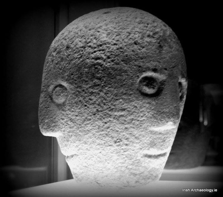 ນັກປະຫວັດສາດ Jonathan ຄາດຄະເນວ່າຫົວ Corleck ອາດຈະຖືກນໍາໃຊ້ໃນ Lughnasa - ງານບຸນການເກັບກ່ຽວ Celtic ຫຼືເປັນສັນຍານ  daaa-7.jpg