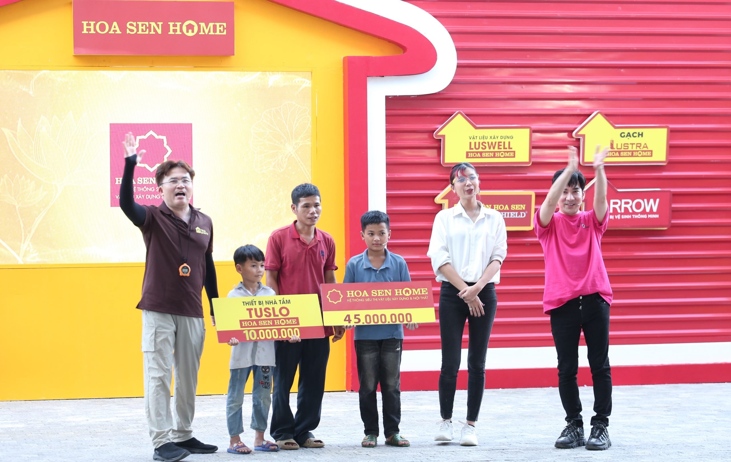 ដំណើរនីមួយៗនៃ