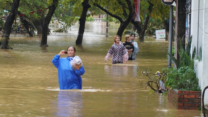 người dân Huế - Ảnh 5.