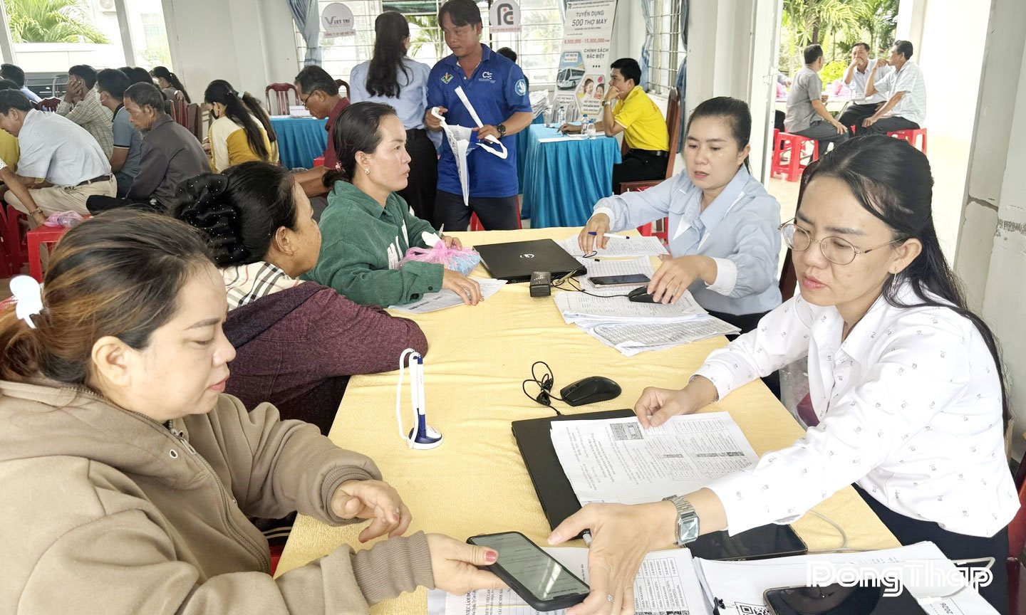 Os trabalhadores precisam de mais oportunidades de empregos seguros e de alta renda.jpg