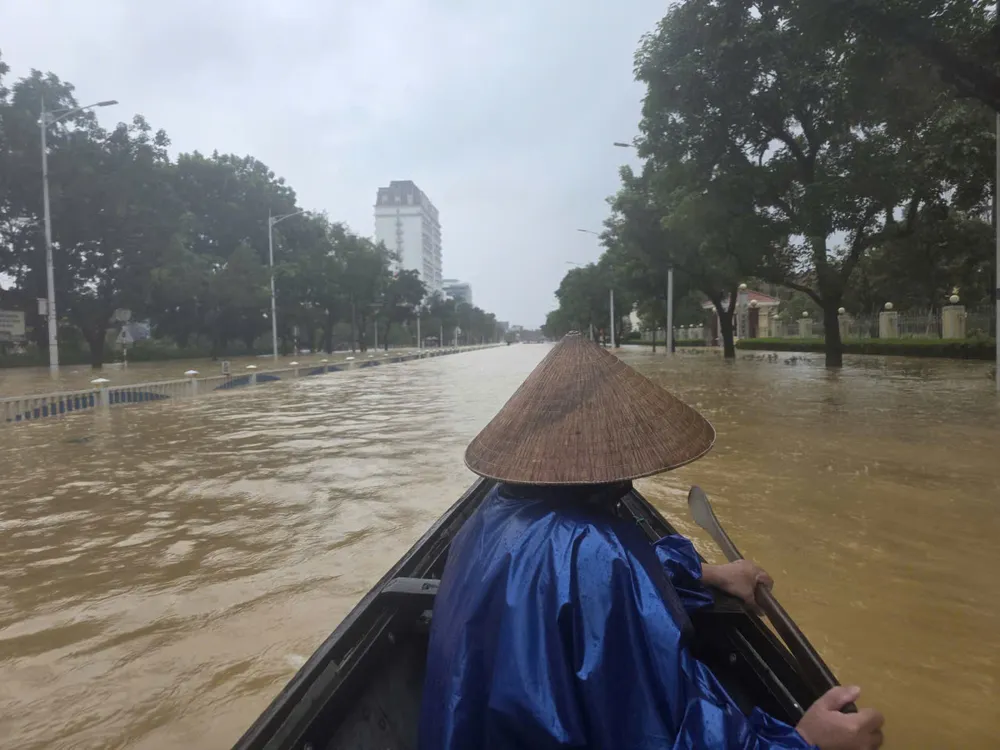 Sociala medier upprörda över giriga färjemän