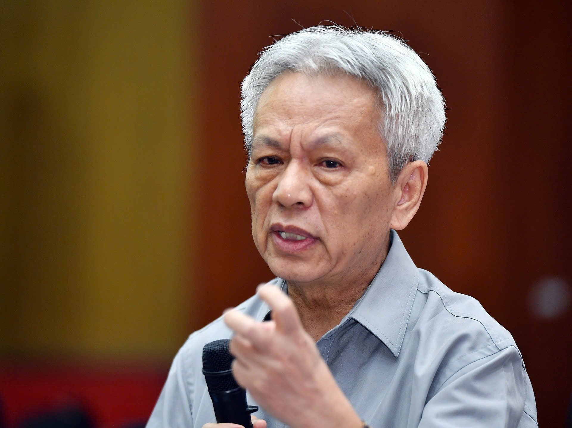 TS Nguyễn Sĩ Dũng: 'Đất nước sẽ hóa rồng nếu gỡ được vấn đề thể chế' - Ảnh 3.